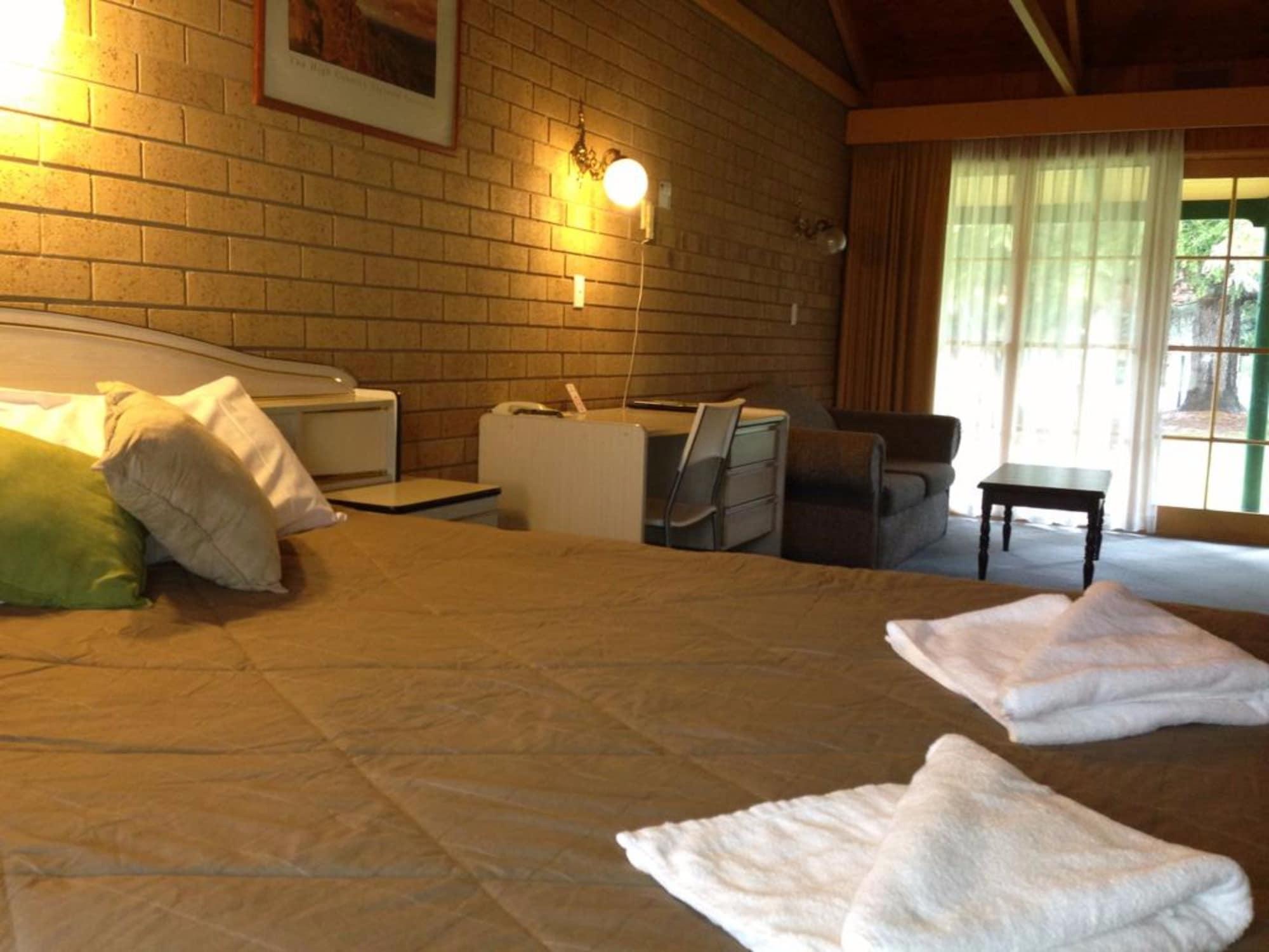 High Country Motor Inn Bright Dış mekan fotoğraf